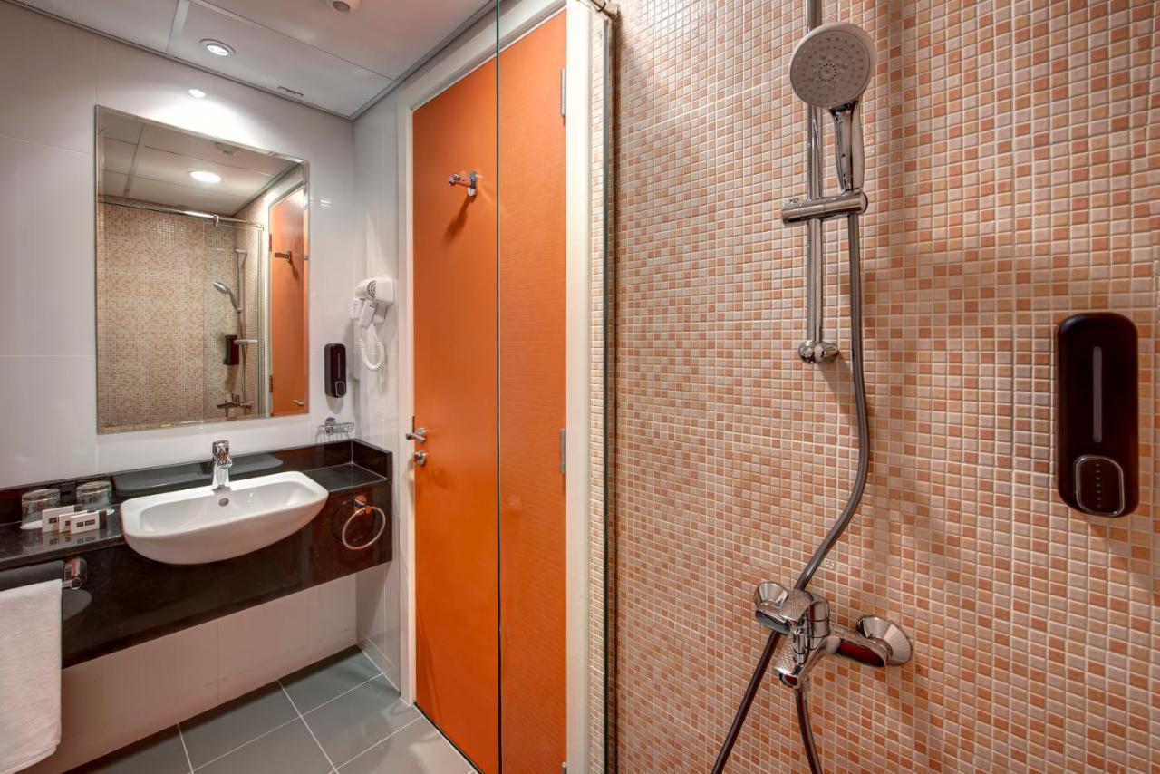 Wescott Hotel Dubai Esterno foto