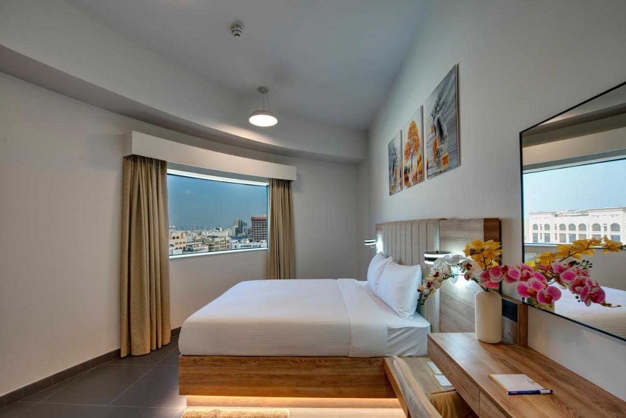 Wescott Hotel Dubai Esterno foto